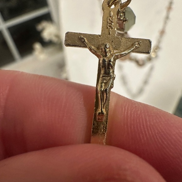 Vintage Gold and Pink Beaded Necklace with Cross - Picture 5 of 7